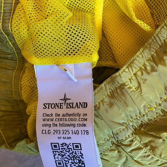 Stone Island Nylon Metal Shorts XL - Picture 10 of 13